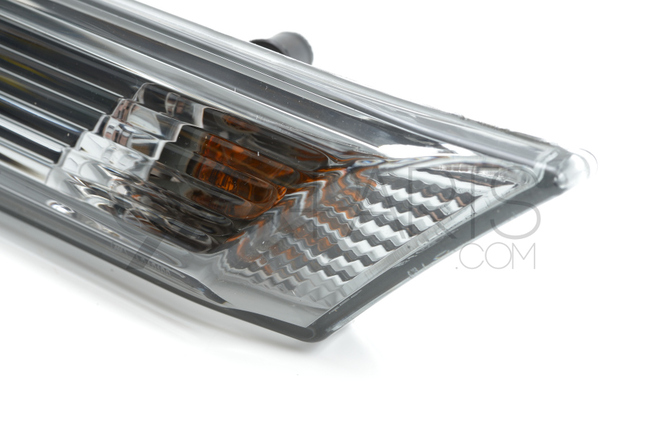 Turn signal repeater