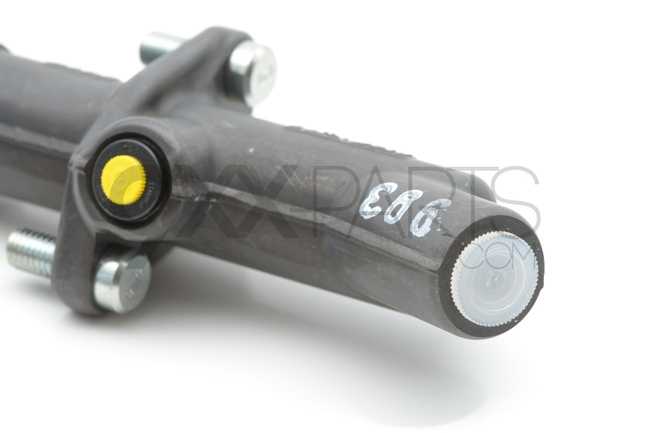 Clutch master cylinder